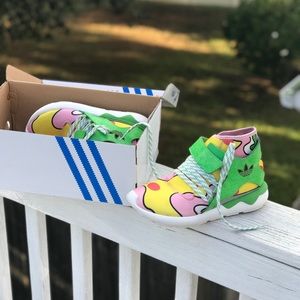 Jeremy Scott Tubular